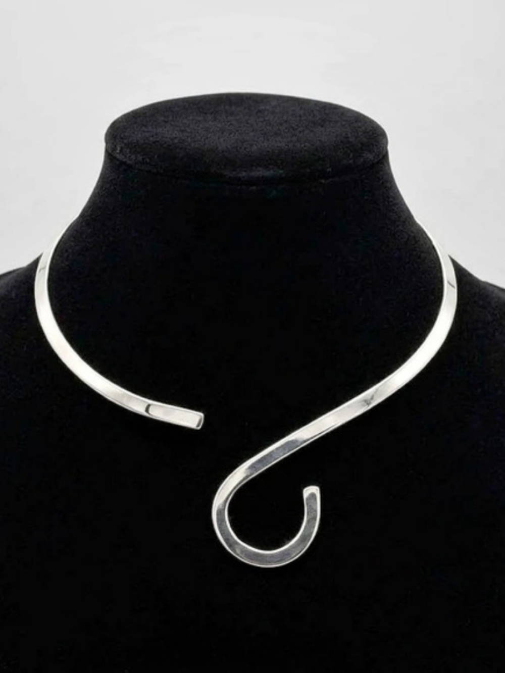 Vtg Modernist Silver Plate Torque Collar Necklace Asymmetrical Swirl Open Choker